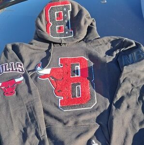 Bulls hoodie